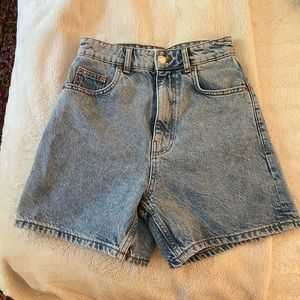 Zara mom fit high rise jean shorts